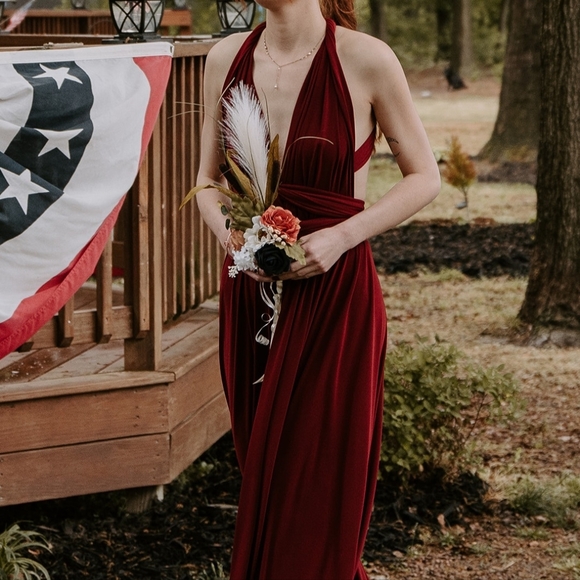 Burgundy Infinity Maxi Dress - Picture 2 of 4